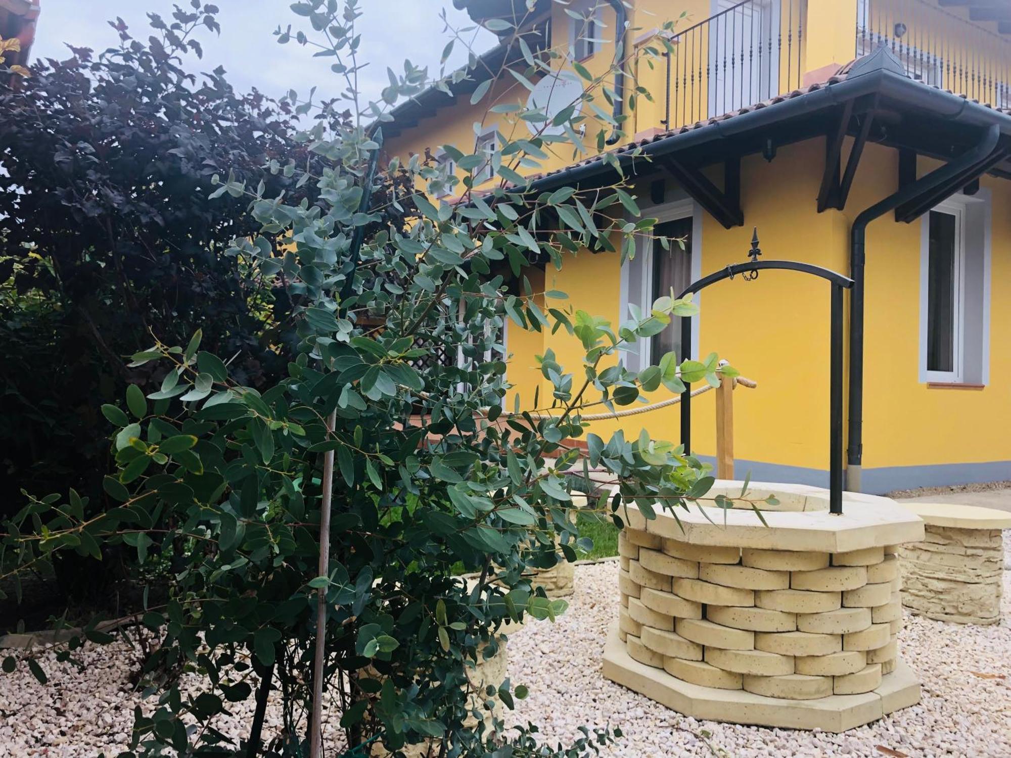 Villa Toscana Hajdúszoboszló Екстериор снимка