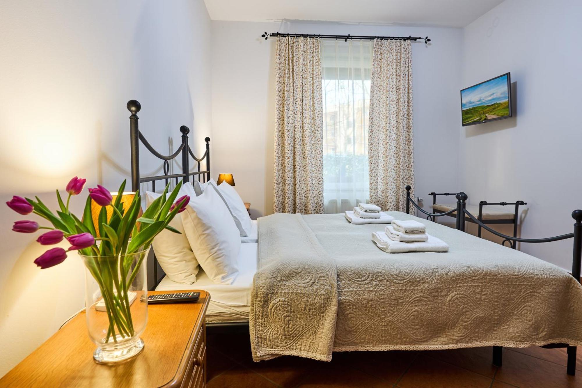 Villa Toscana Hajdúszoboszló Екстериор снимка